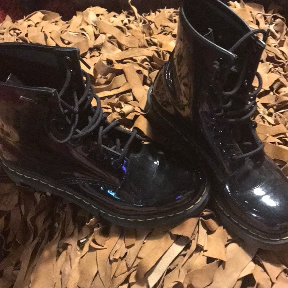 patent cleaner dr martens